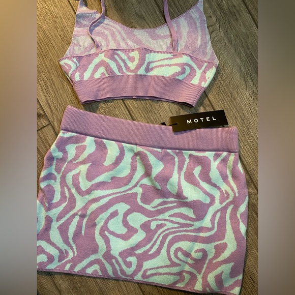 MOTEL ROCKS SWIRL KNIT TANK CROPPED TOP WITH A MINI SKIRT - Picture 5 of 6